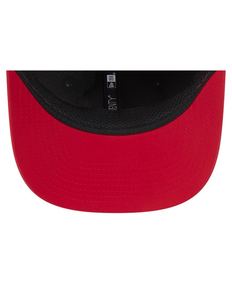 Men's Red Atlanta Falcons 2026 Sideline Throwback 9SEVENTY Adjustable Hat