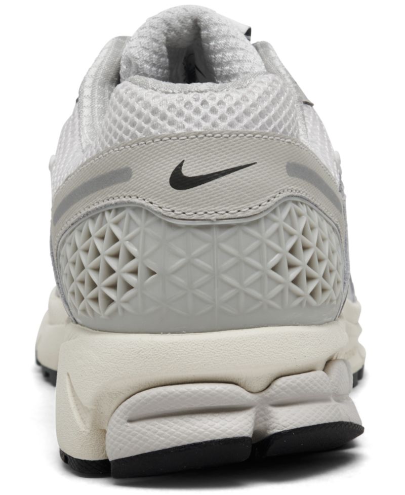Men's Zoom Vomero 5 Casual Sneakers from Finish Line