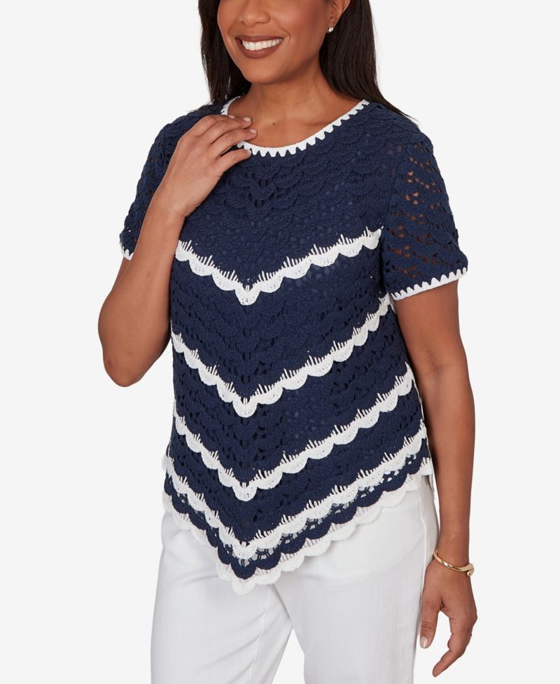 Women's Port Side Chevron Crochet Short-Sleeve T-Shirt