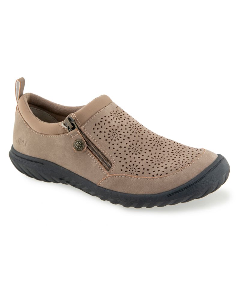 Women's Avery Closed Round Toe Casual Flats