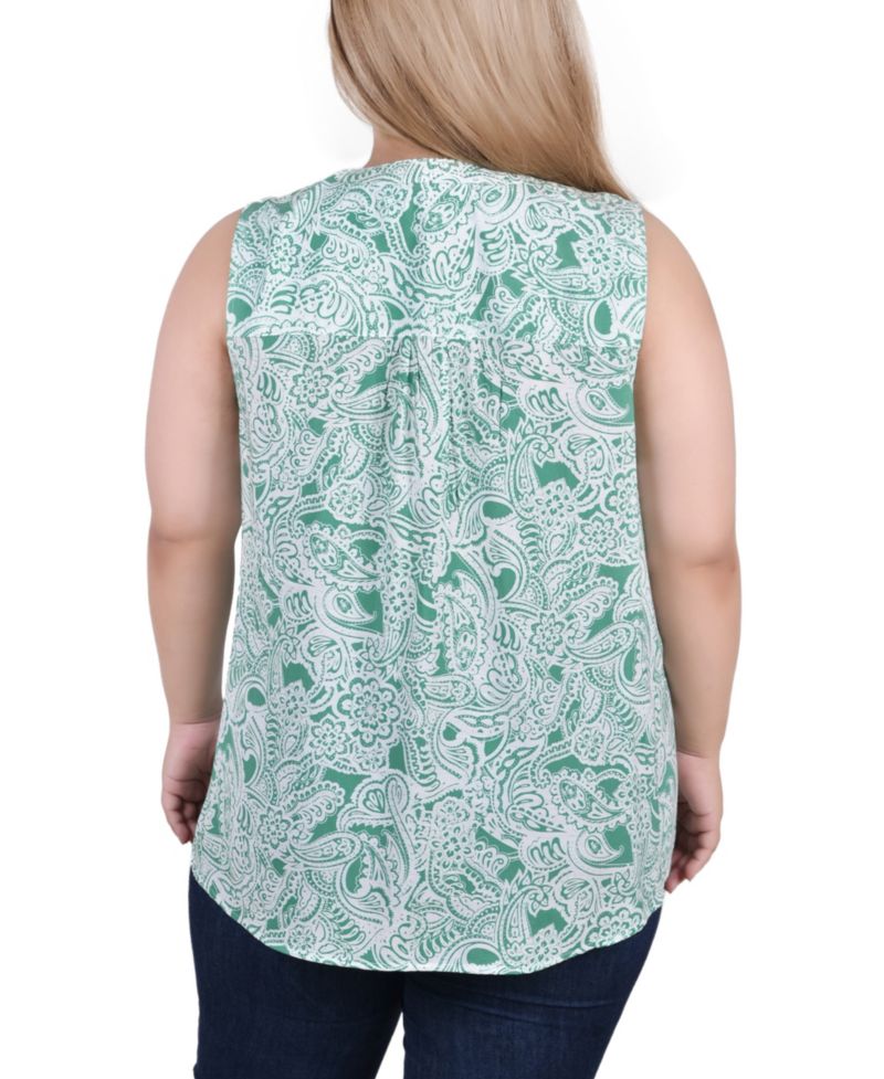 Plus Size Sleeveless Pintucked Blouse