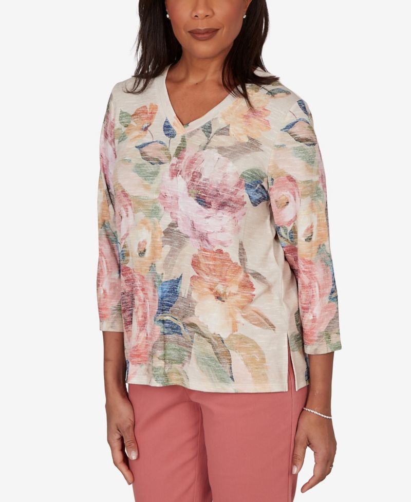 Women's Camden Market Bold Roses V-Neck Knit Top