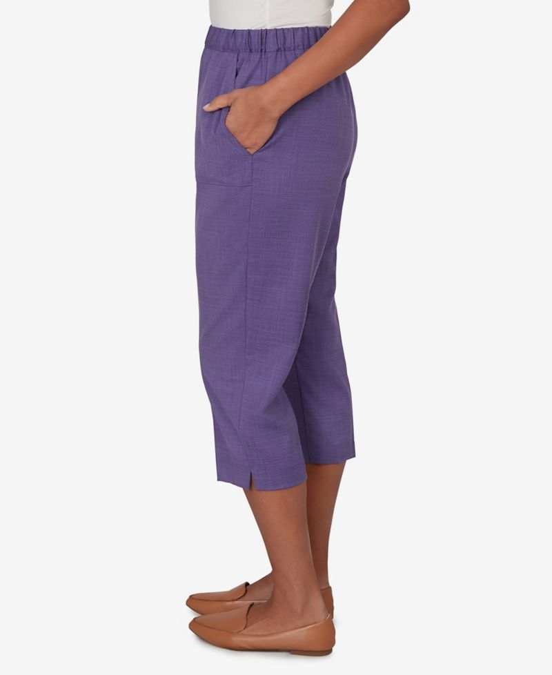 Women's Grand Bazaar Textured Pull-On Capri Pants