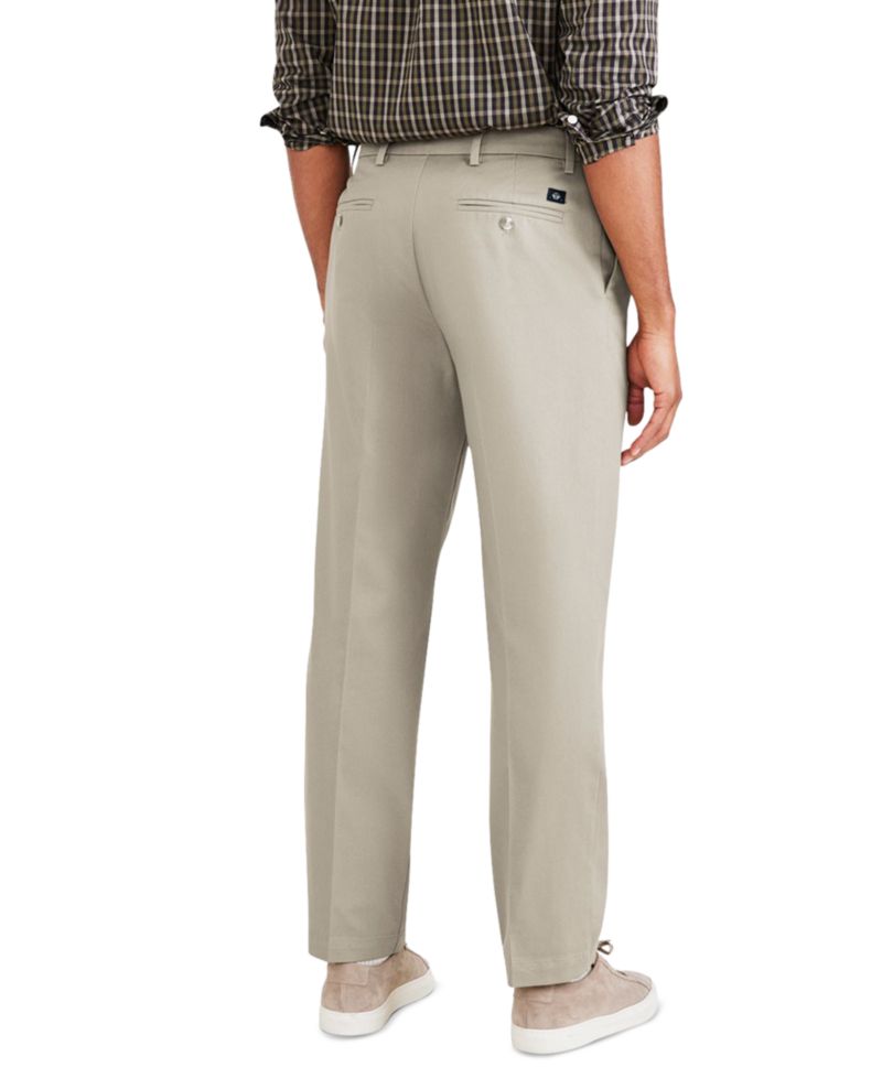 Men's Signature Classic Fit Pleated Iron Free Pants with Stain Defender