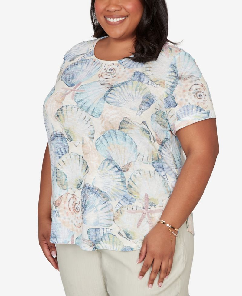 Plus Size Vintage Charm Seashells Embellished Solid T-Shirt