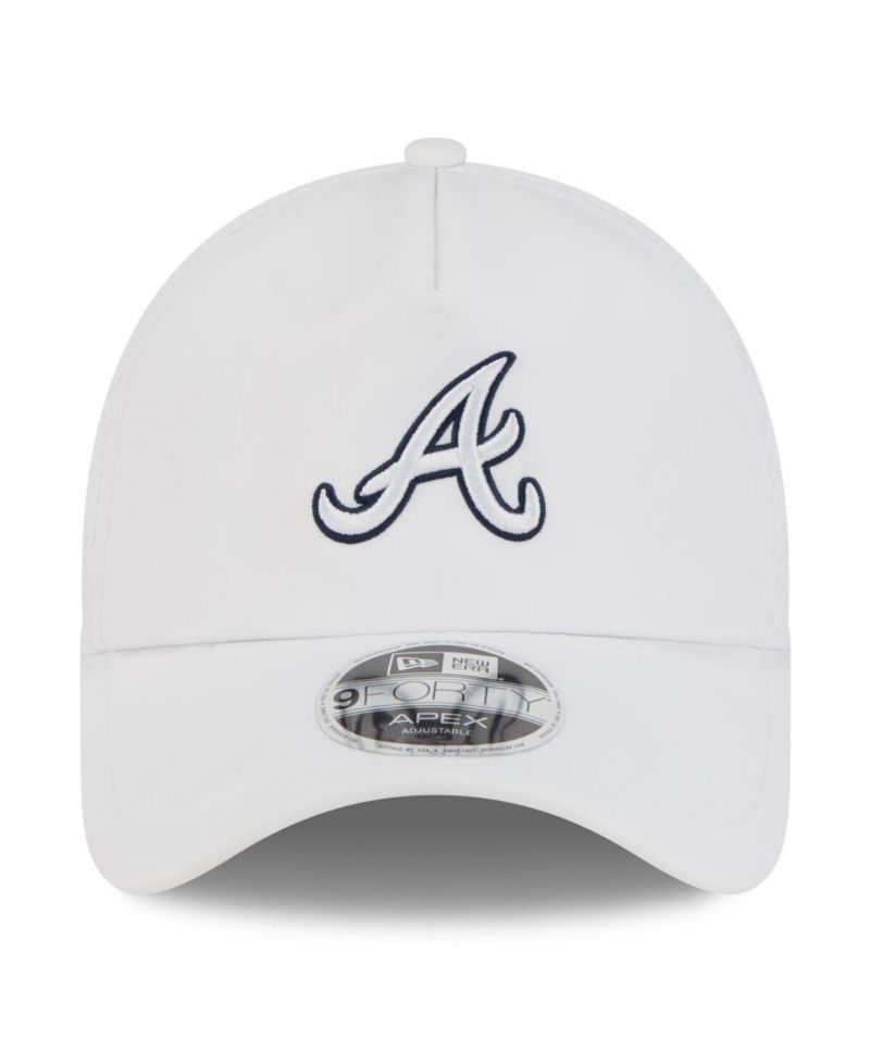 Men's White Atlanta Braves 2026 Batting Practice Apex 9FORTY Adjustable Trucker Hat