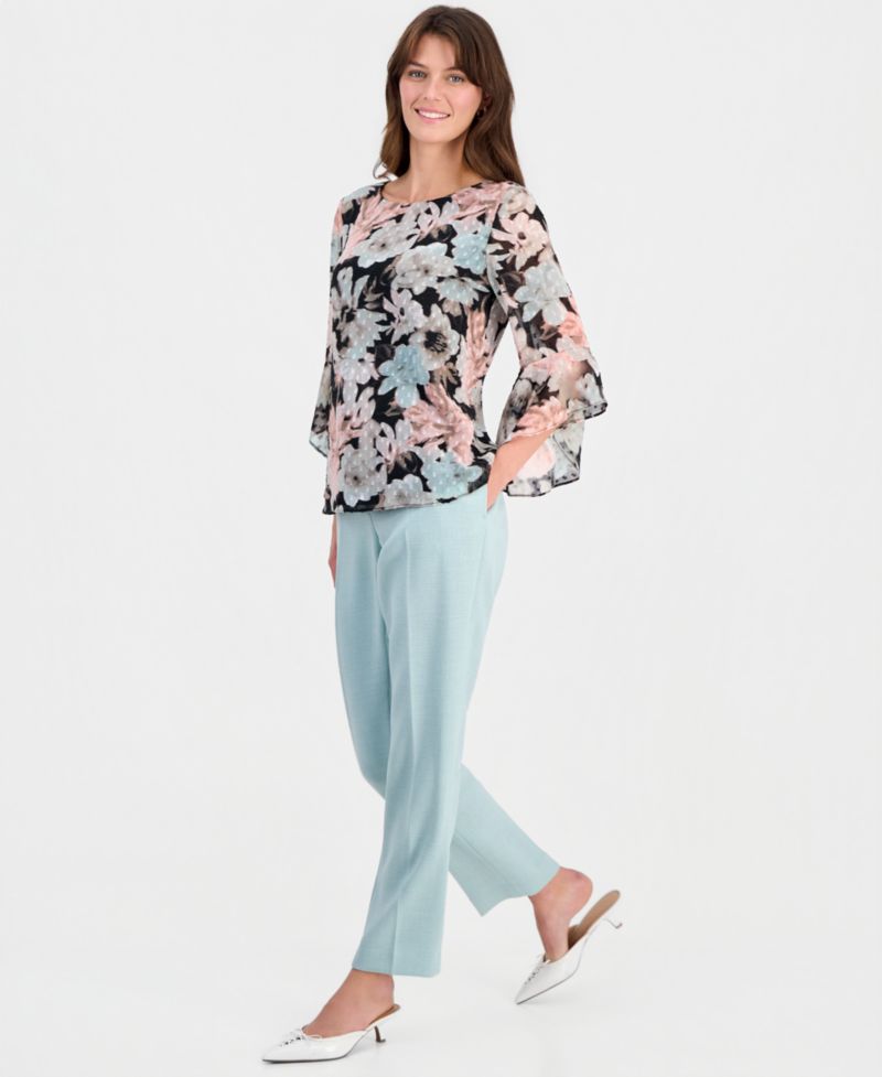 Petite Floral Clip-Dot 3/4-Sleeve Top
