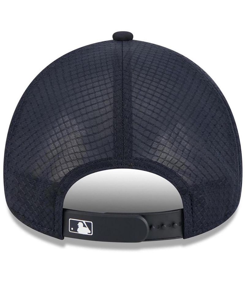 Men's Navy Detroit Tigers 2026 Batting Practice Alternate Apex 9FORTY Adjustable Hat