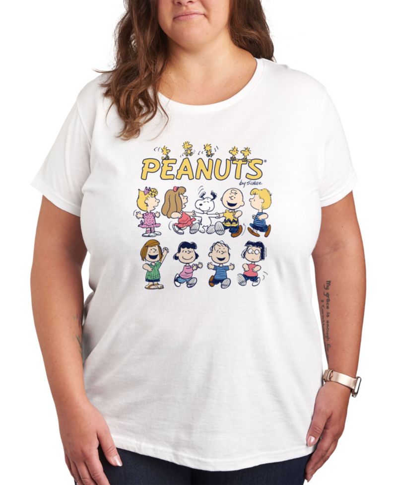 Trendy Plus Size Peanuts Graphic T-shirt