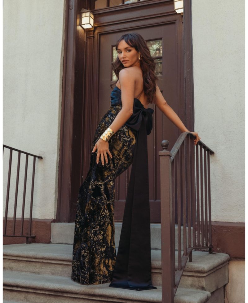 Women's Floral Velvet Strapless Gown