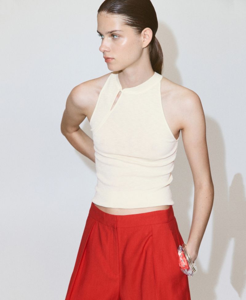 Women's Halter-Neck Sleeveless Knit Top