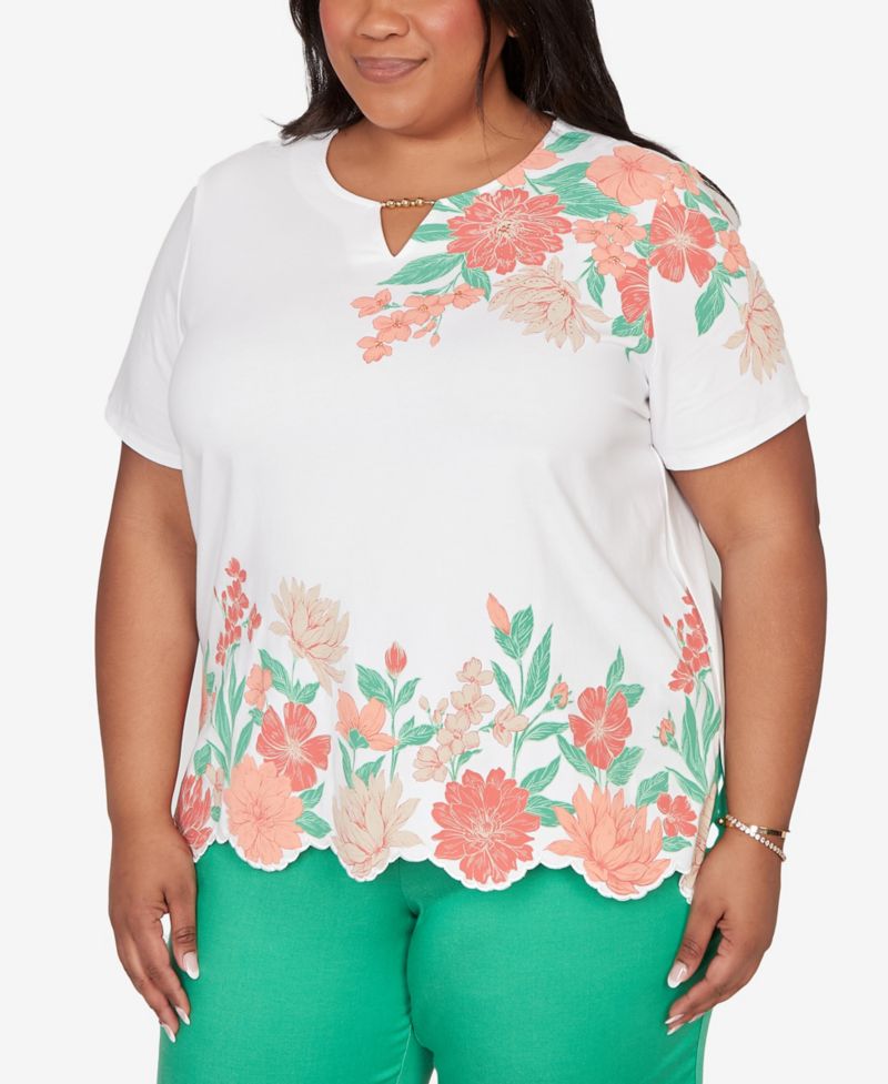 Plus Size Resort Living Floral Scallop Border Top