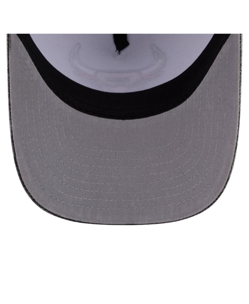 Men's Black/White Chicago Bulls Washed Meshback 9FIFTY Adjustable Hat