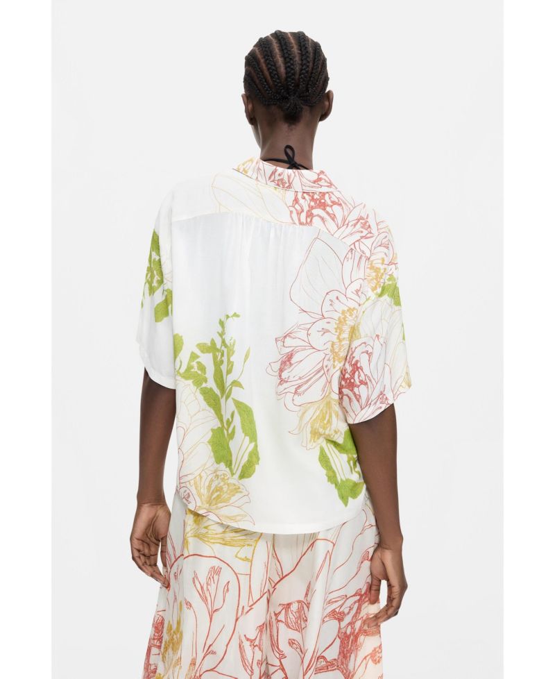 Women's Short-sleeved floral shirt