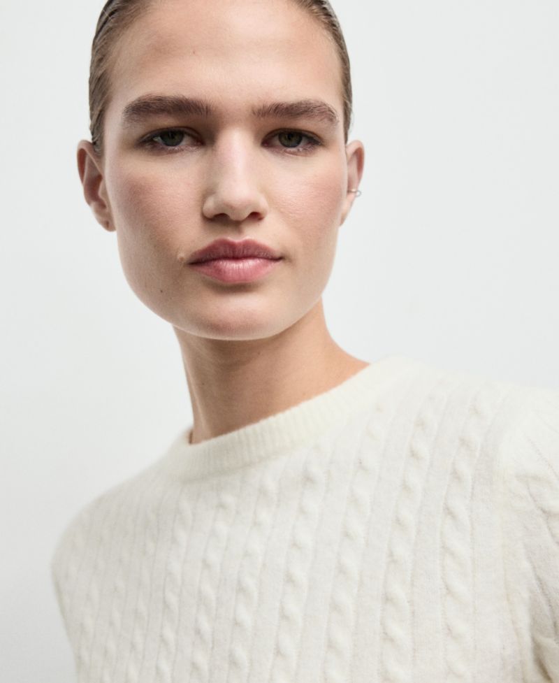 Women's Short-Sleeved Cable-Knit Sweater