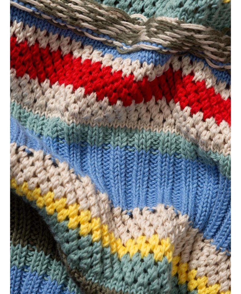 Men's Knit V-Neck Vest