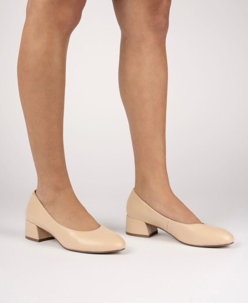 Women's Saarii Round Toe Block Heel Pumps