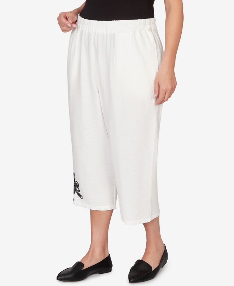 Plus Size Crowd Pleaser Floral Embroidered Relaxed Capri Pants