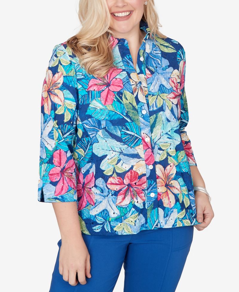 Women's The Royal Treatment Tropical Eyelet Button-Down Top