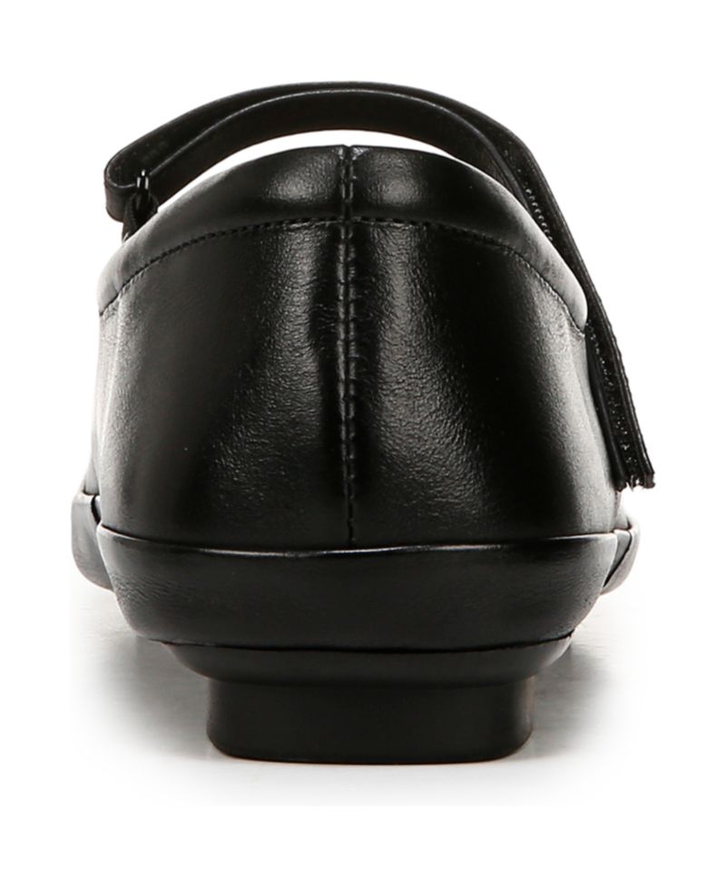 Women's Behold Round Toe Mary Jane Flats
