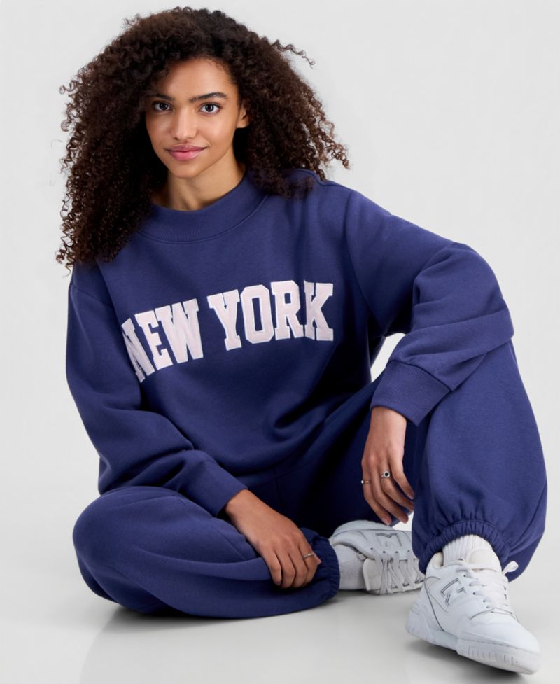 Juniors' Embroidered Mockneck Sweatshirt