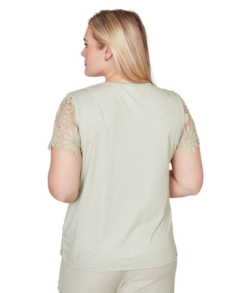 Petite Vintage Charm Floral Lace Crew Neck Short-Sleeve Top