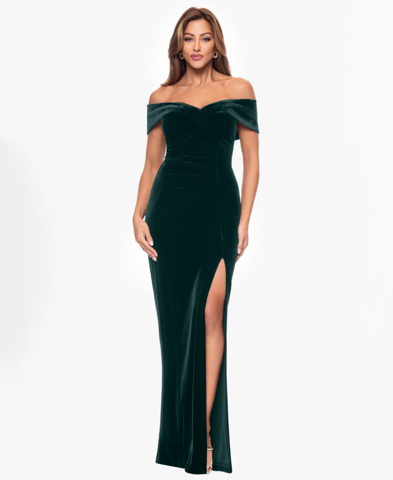 Petite Off-The-Shoulder Sweetheart Velvet Gown
