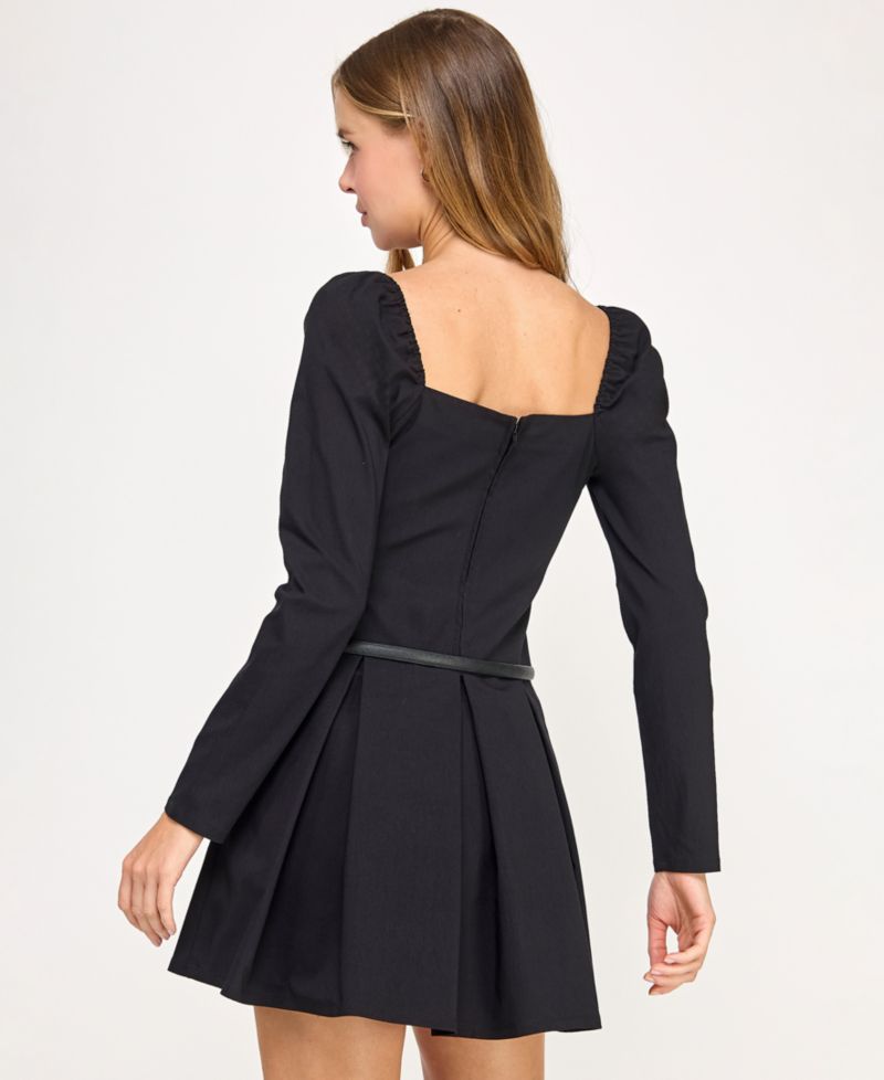 Juniors' Long Sleeve Square Neck Dress