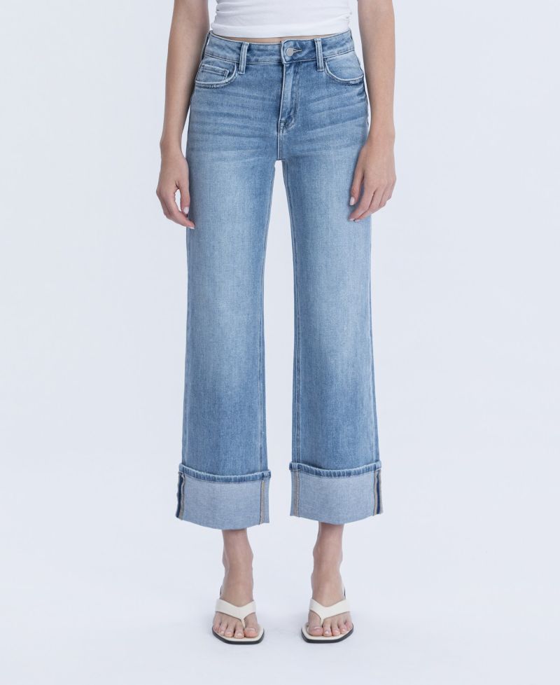 Women's High Rise Slim Wide Leg Jeans