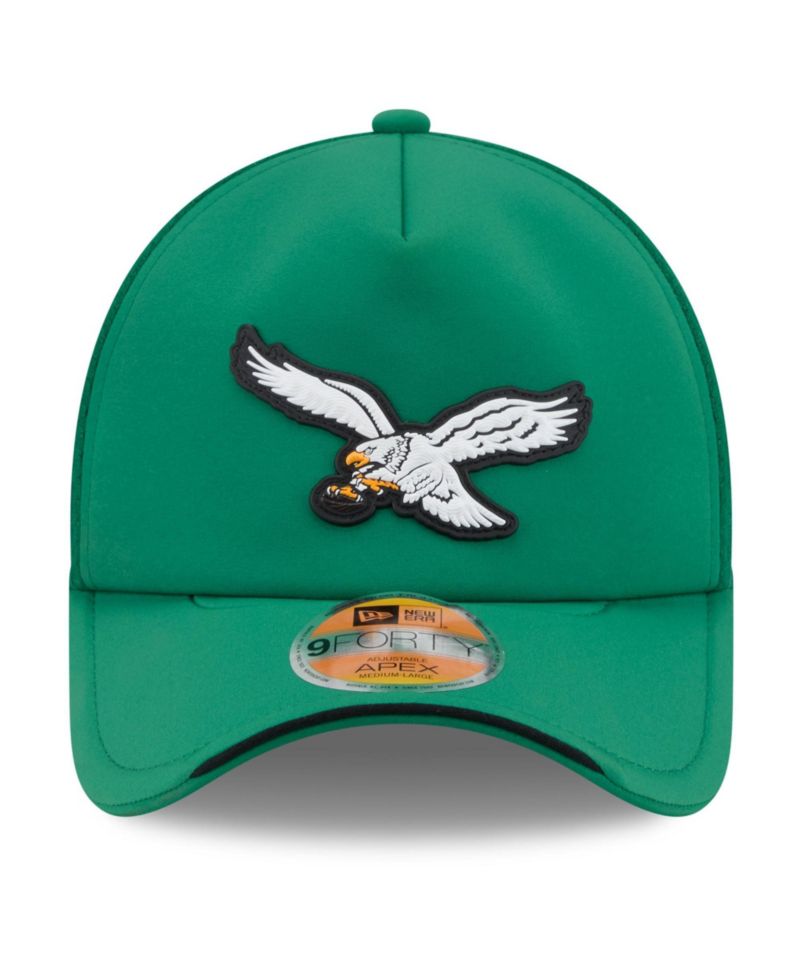 Men's Kelly Green Philadelphia Eagles 2026 Sideline Throwback Apex 9FORTY Adjustable Trucker Hat