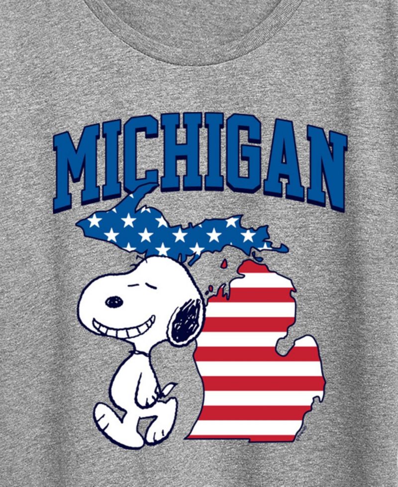 Plus Size Peanuts Snoopy Michigan Graphic Crewneck T-Shirt