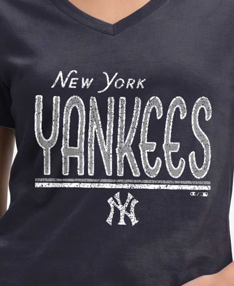 Women's New York Yankees Core V-Neck Classic Fit T-Shirt