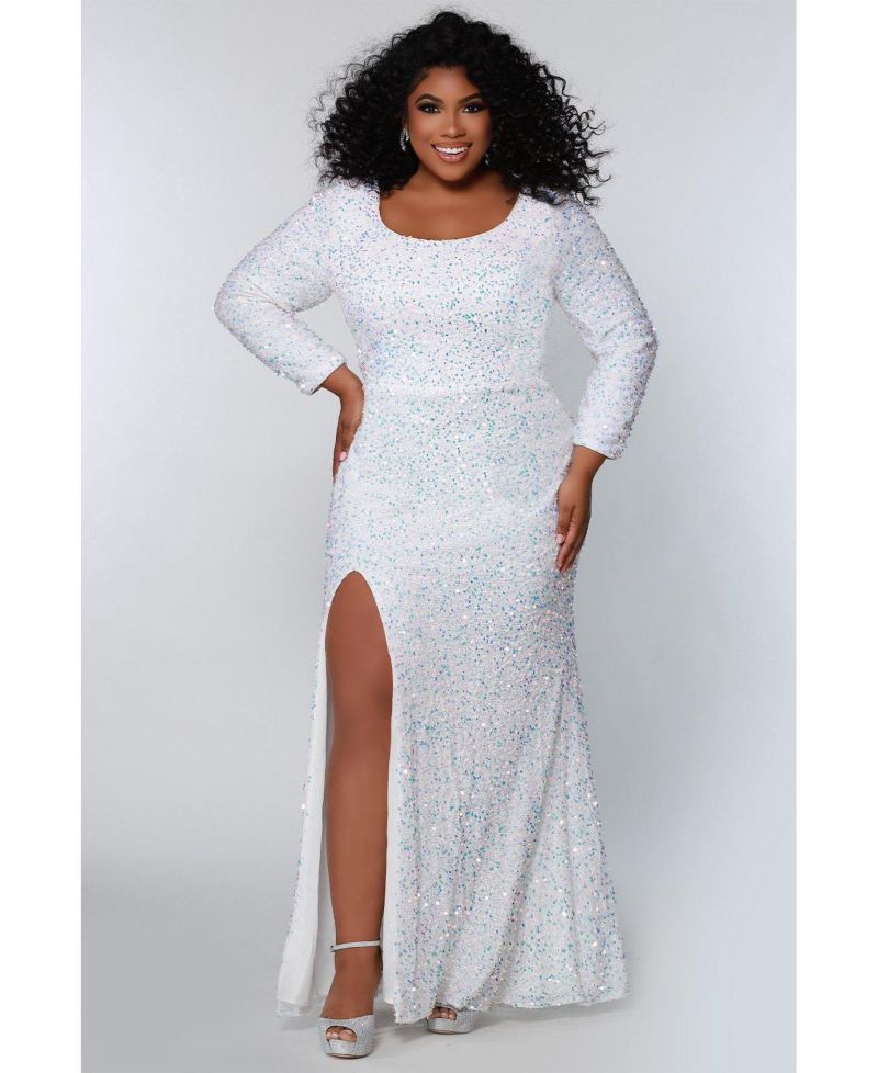 Women's Long Sleeve Fitted Scoop Neck Sequin Plus Size Gown