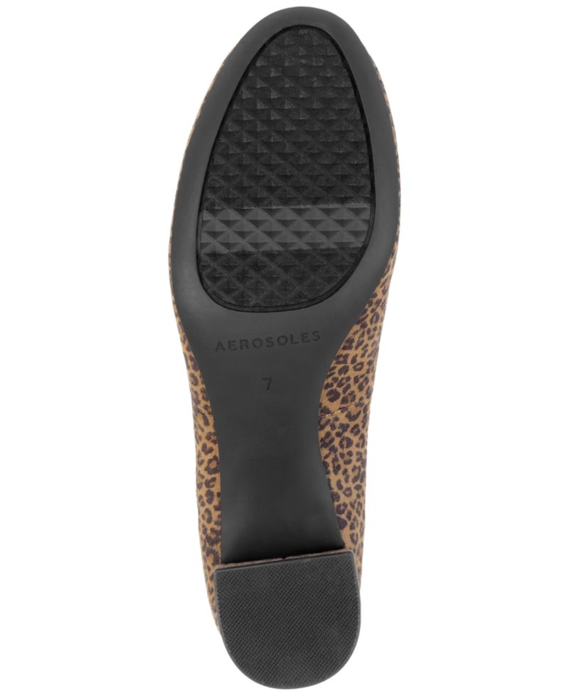 Women's Ebel Round Toe Dress Pumps