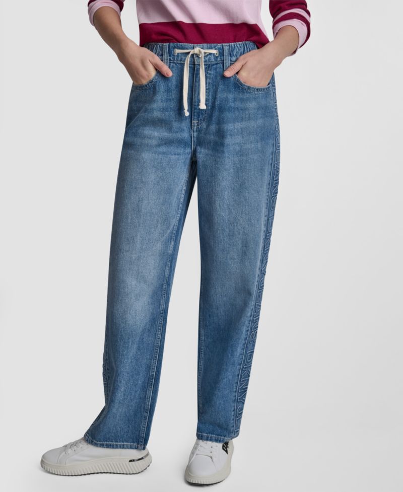 Women's Relaxed Straight-Leg Jeans