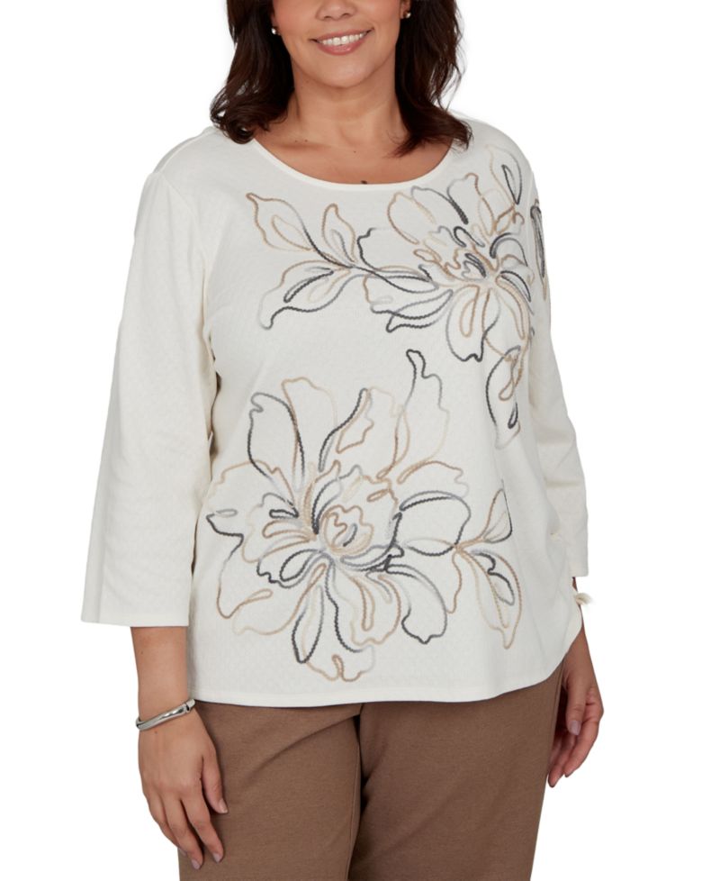 Plus Size Floral 3/4-Sleeve Top