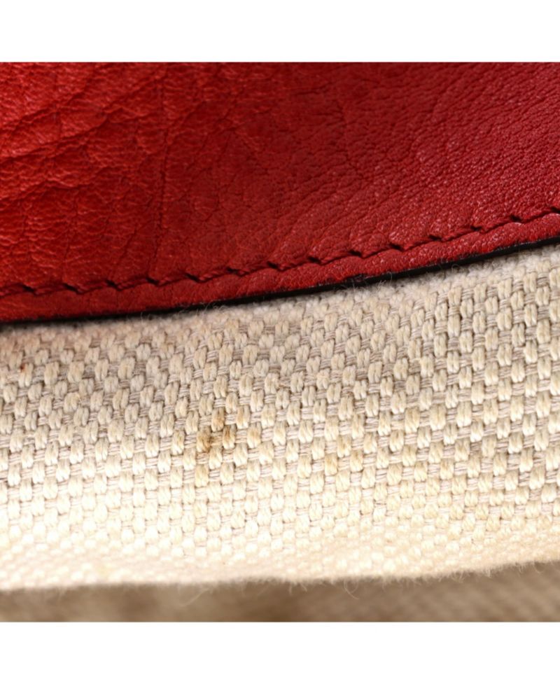 Medium Soho Shoulder Bag Leather