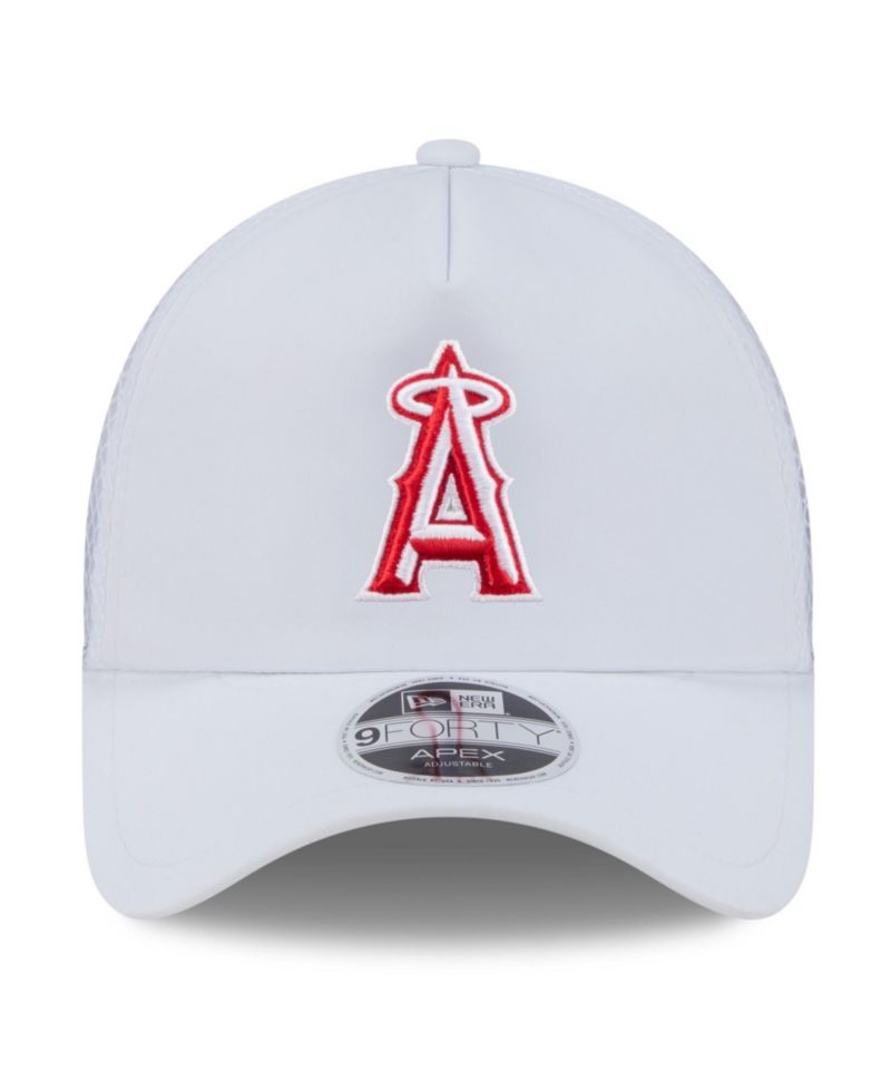 Men's White Los Angeles Angels 2026 Batting Practice Apex 9FORTY Adjustable Trucker Hat