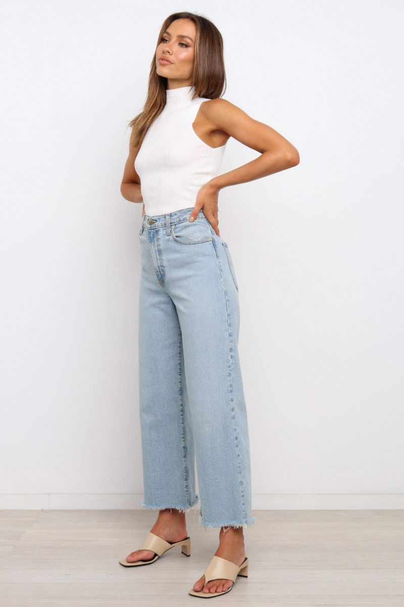 Women's Runie Top
