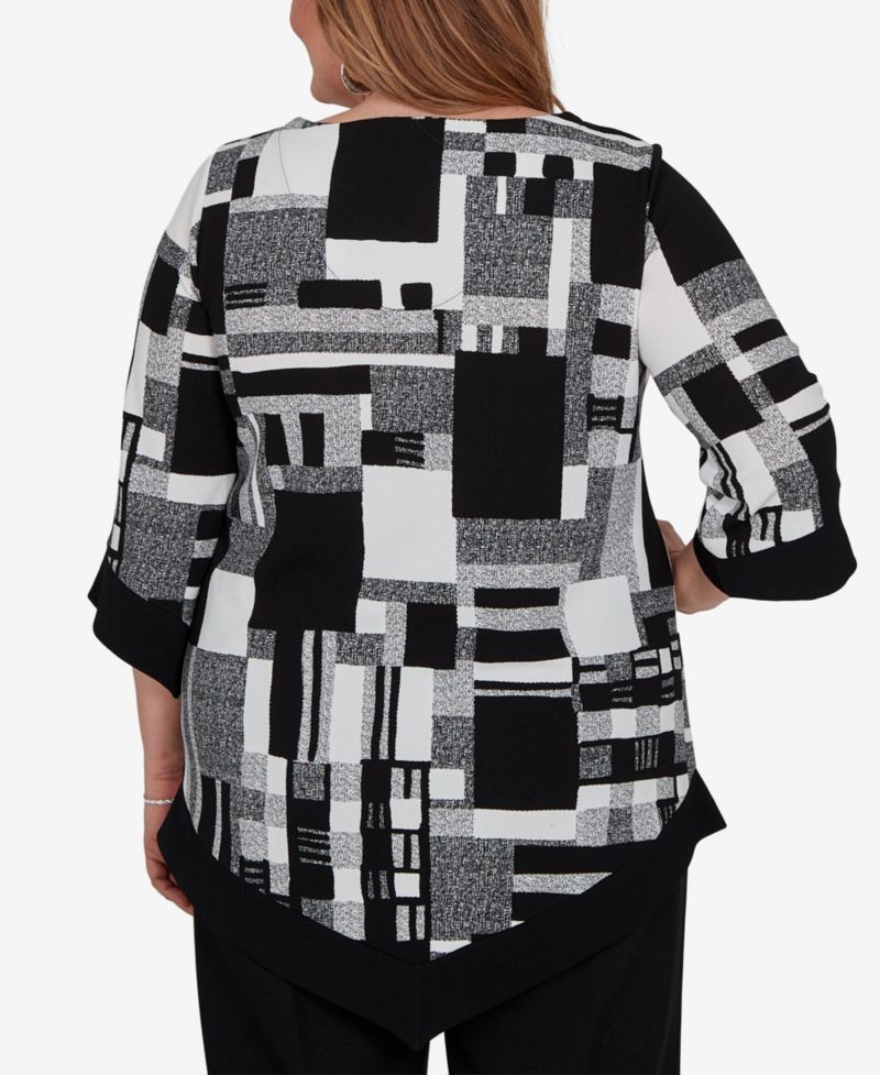 Plus Size Crewneck 3/4-Sleeve Tunic Top