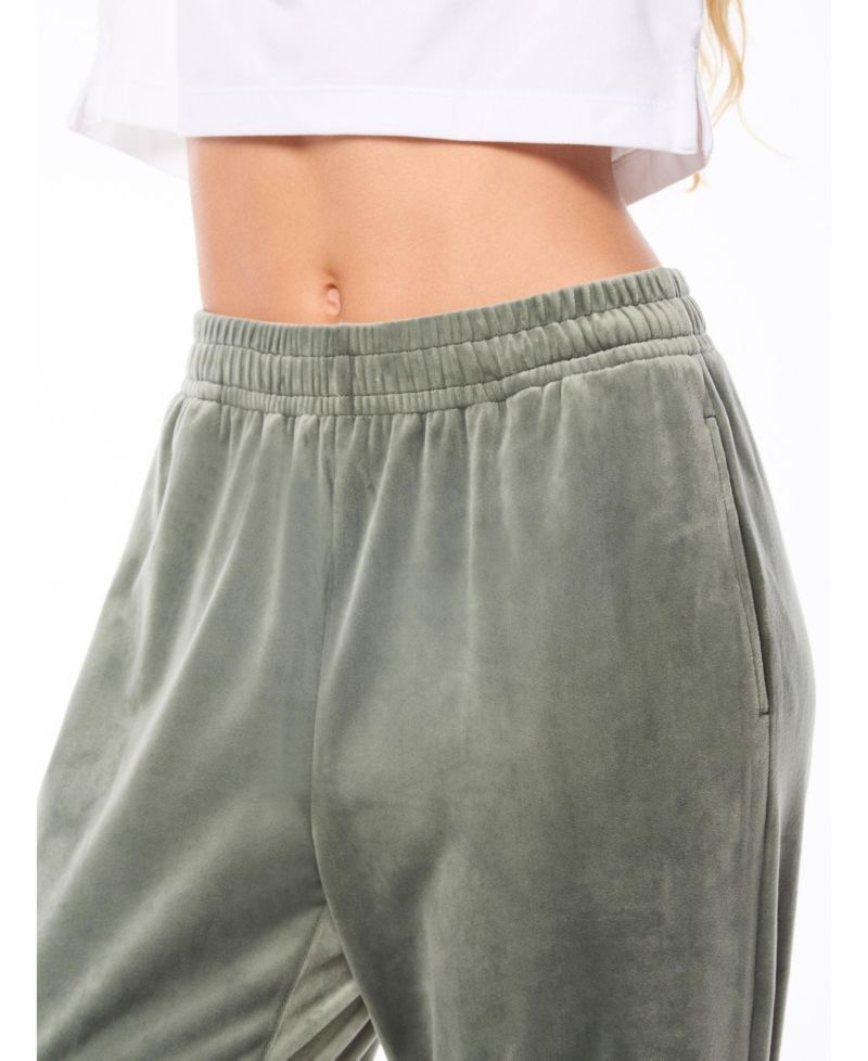Women's Nuvola Velour Straight-Leg Track Pant