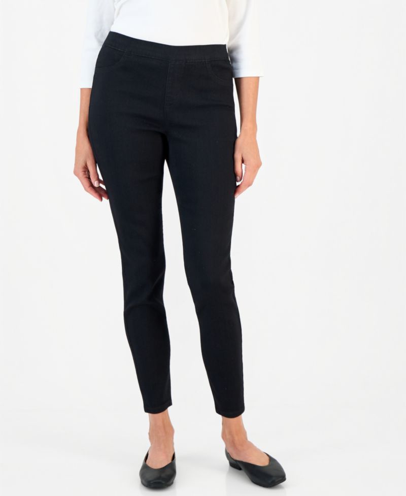 Petite Mid-Rise Pull On Jeggings