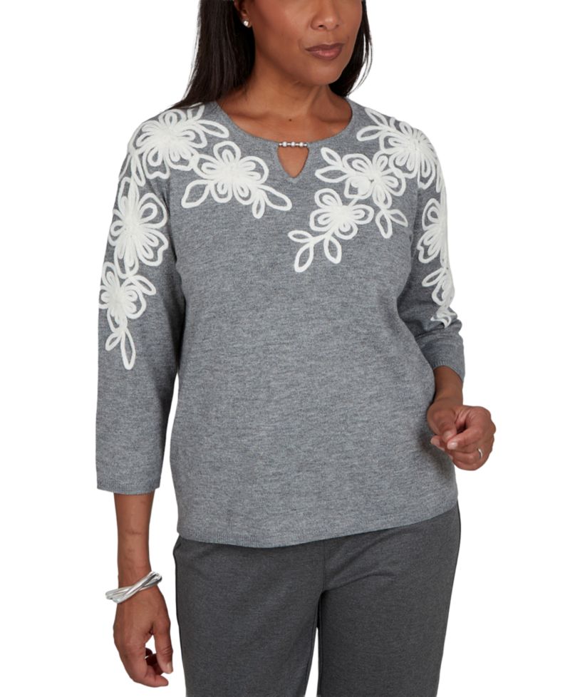 Petite Keyhole Floral-Embroidery 3/4-Sleeve Pullover