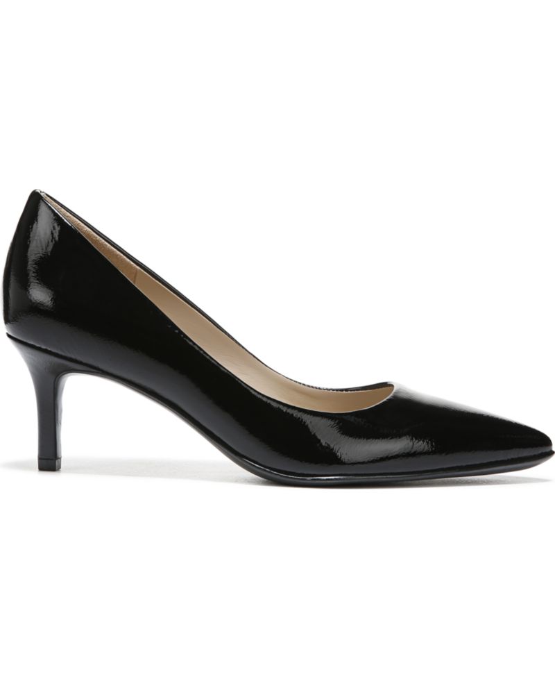 Women's Everly Pointed Toe Pumps