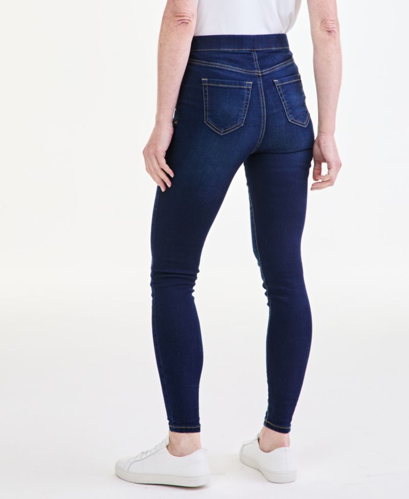 Petite Mid-Rise Pull On Jeggings