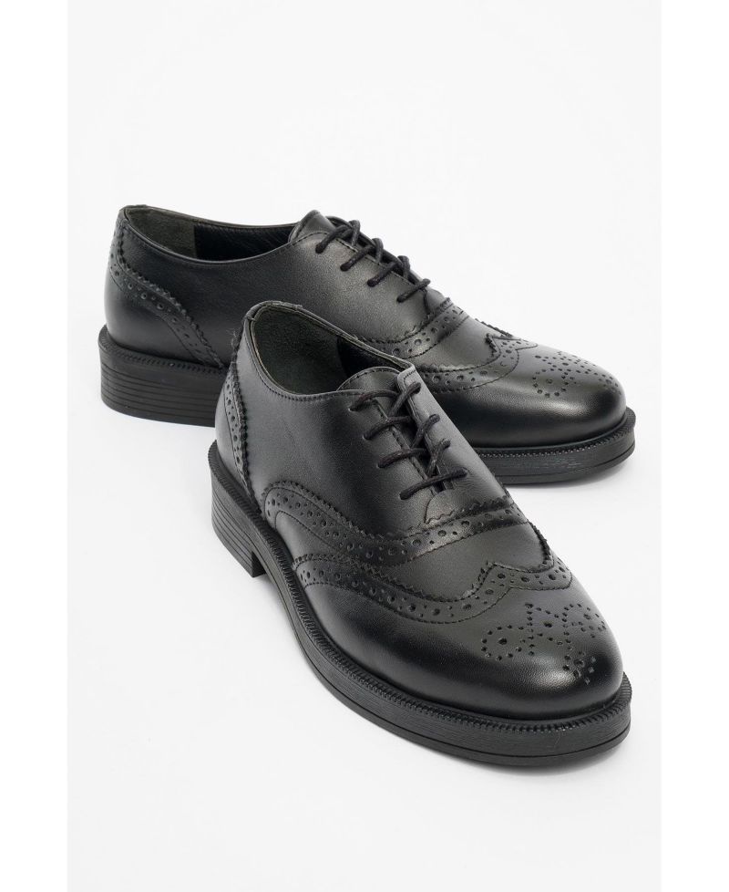 Women's Lace-Up Leather Oxford with Block Heel