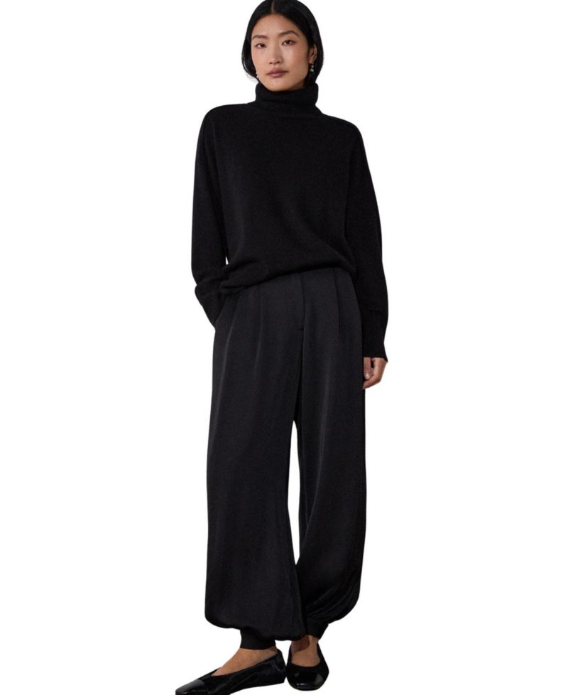 Women's Cashmere Turtleneck Sweater