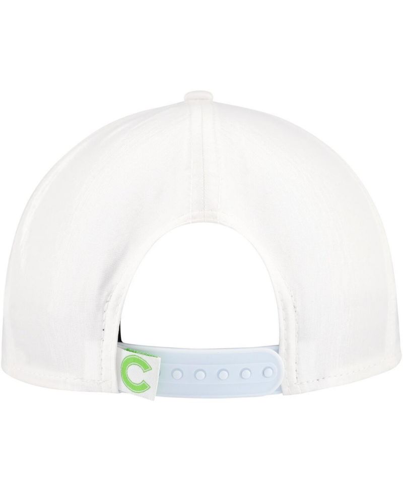 Men's White Chicago Cubs Spring Spectrum Golfer Snapback Hat