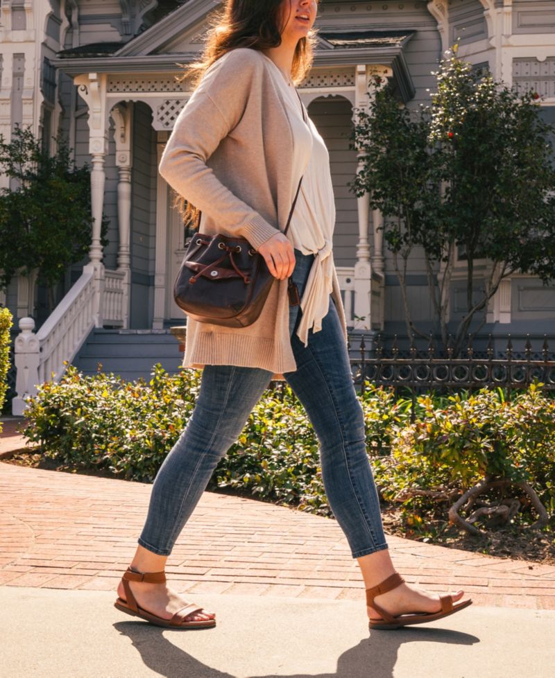Snapper Convertible Bucket Crossbody