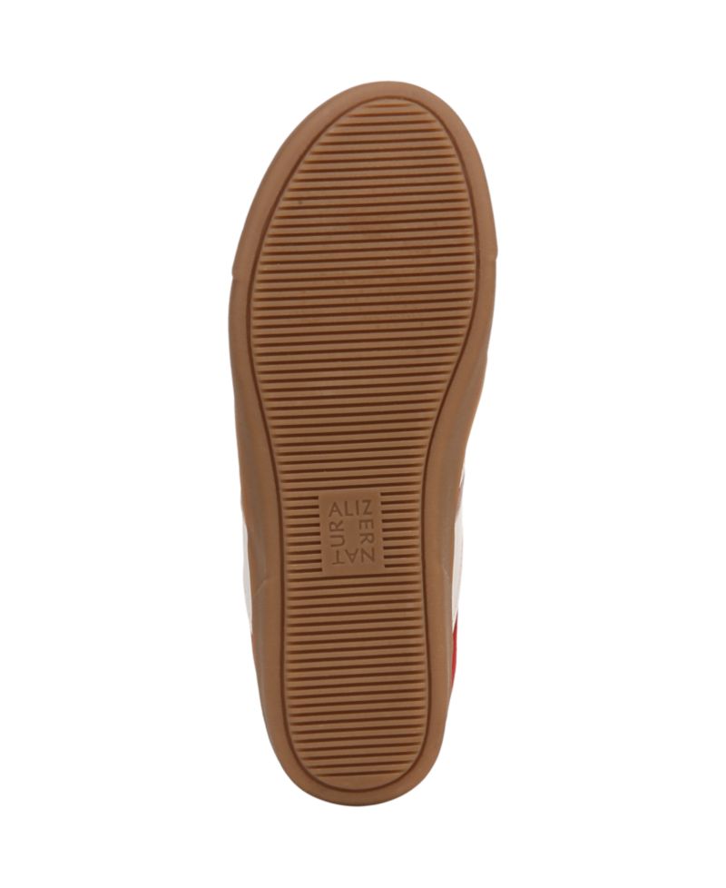 Women's Medina Round Toe Lace Up Sneakers